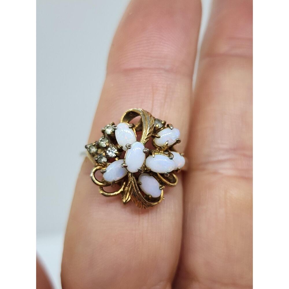 Vintage Opalene Rhinestone Cocktail Ring Gold Plated Floral Leaf Cluster Size 9
